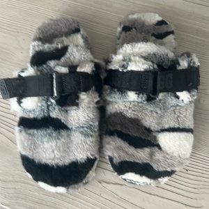 Fuzzy Ugg Slippers - size 8 - Black/Grays/White